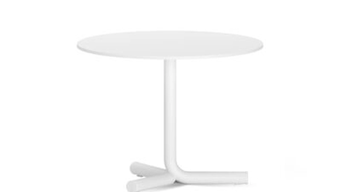 Tavolino Jit 3 Legs On The Floor di Infiniti