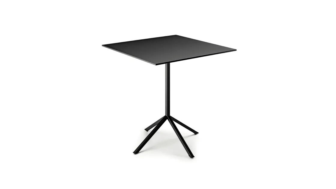 Tavolino Line Table in acciaio Nero goffrato di Infiniti