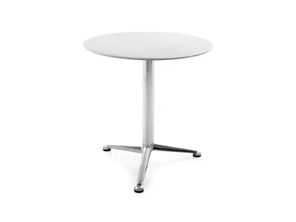 Tavolino 3-Pod Table con top in polipropilene e base in alluminio di Infiniti