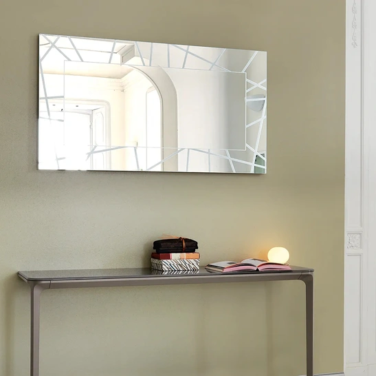 Specchio Segment con bordo segmentato inciso di grande impatto visivo adatto ad ogni ambiente di Sovet