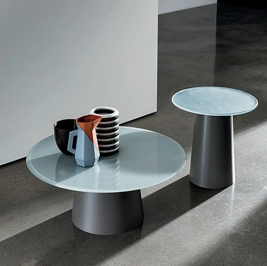 Tavolino rotondo Totem con top in vetro e base in metallo di Sovet