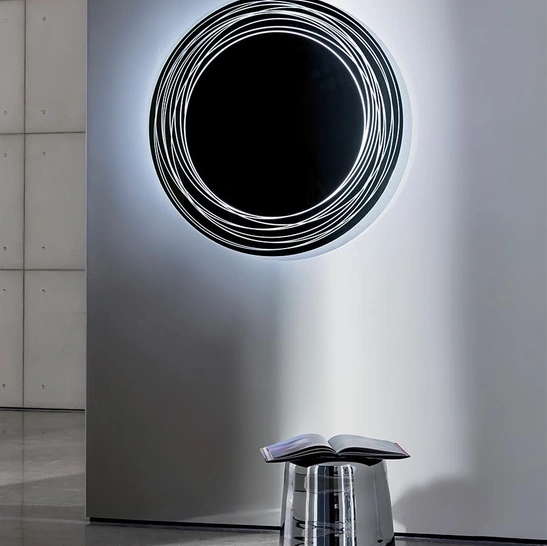 Specchio Vertigo con bordo inciso retroilluminato a Led di Sovet