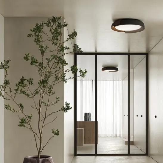Lampada a soffitto in metallo che ricorda i petali di un fiore Dala di Kundalini