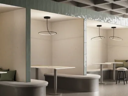 Lampada a soffitto in metallo con anello direzionabile Poise Ceiling di Kundalini