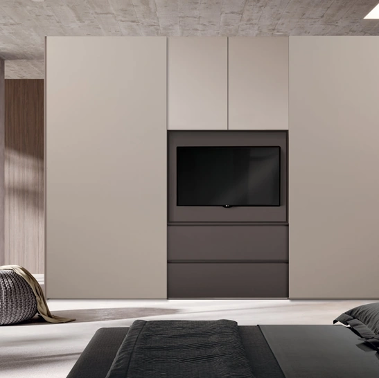 Armadio con ante battenti Visual TV di Clever
