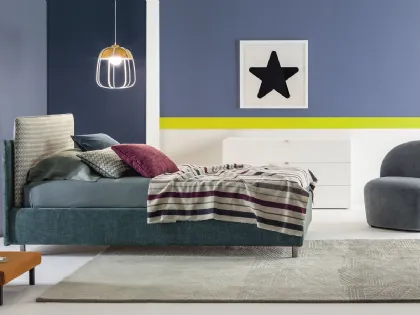 Letto Singolo in tessuto imbottito con testiera Frick di Twils