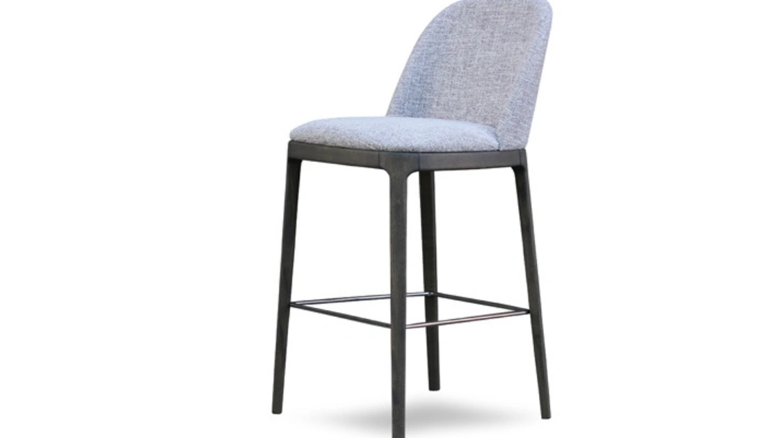 Sgabello Grace Stool in tessuto di Pacini e Cappellini