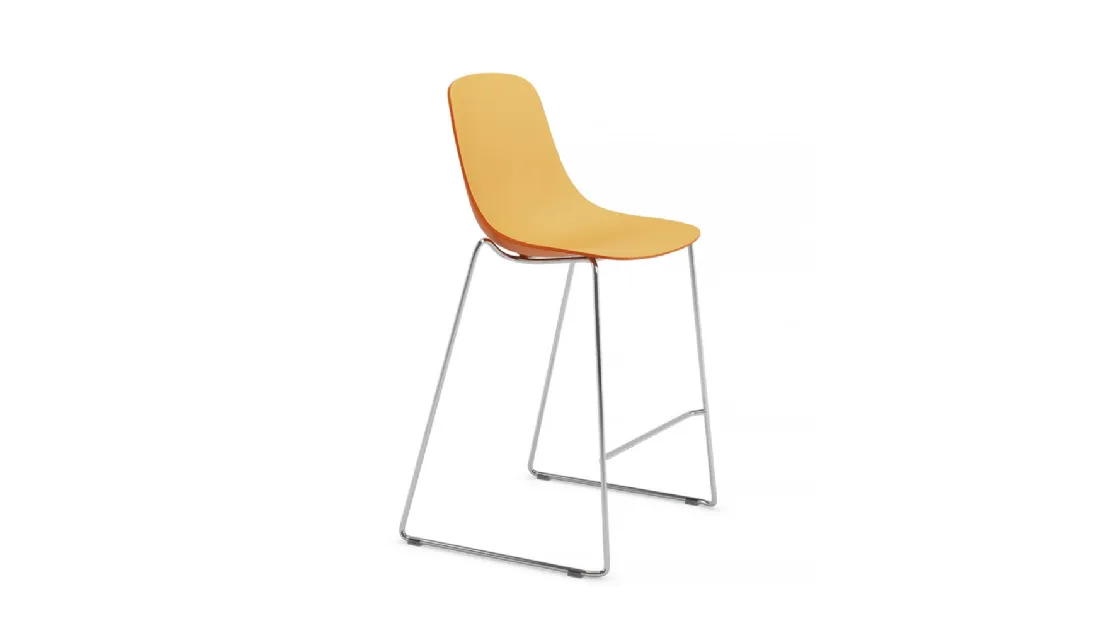 Sgabello Pure Loop Binuance Kitchen Stool con scocca in polipropilene Pesca e Arancio carota con base in tondino di acciaio cromato di Infiniti