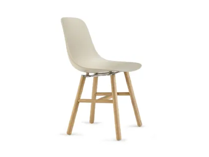 Sedia Pure Loop Mono Retro con scocca in polipropilene e gambe in Rovere Naturale di Infiniti