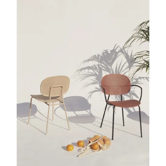 Sedia Tondina Slim in polipropilene con struttura in acciaio di Infiniti