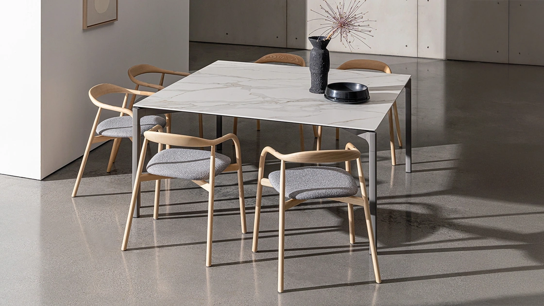 Tavolo quadrato Bone in ceramica di Sovet