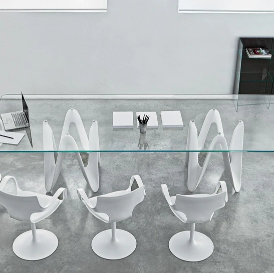 Tavolo Lambda con doppia base con top in vetro e cristalplant di Sovet